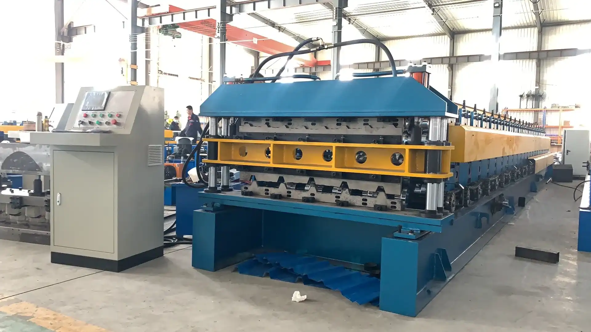 How Does the TR4 and TR5 Double Layer Roll Forming Machine Improve Productivity in Metal Panel Manufacturing?